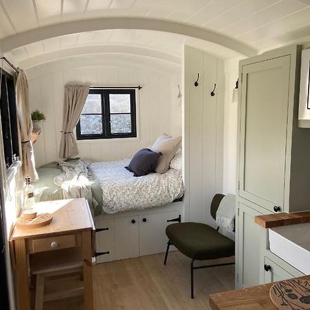 Peaceful Shepherd'S Hut In Beautiful Countryside. Линлитгоу Экстерьер фото